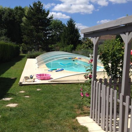 Studio Avec Piscine Privee Jardin Clos Et Wifi A Saint Jean D'Angely Экстерьер фото